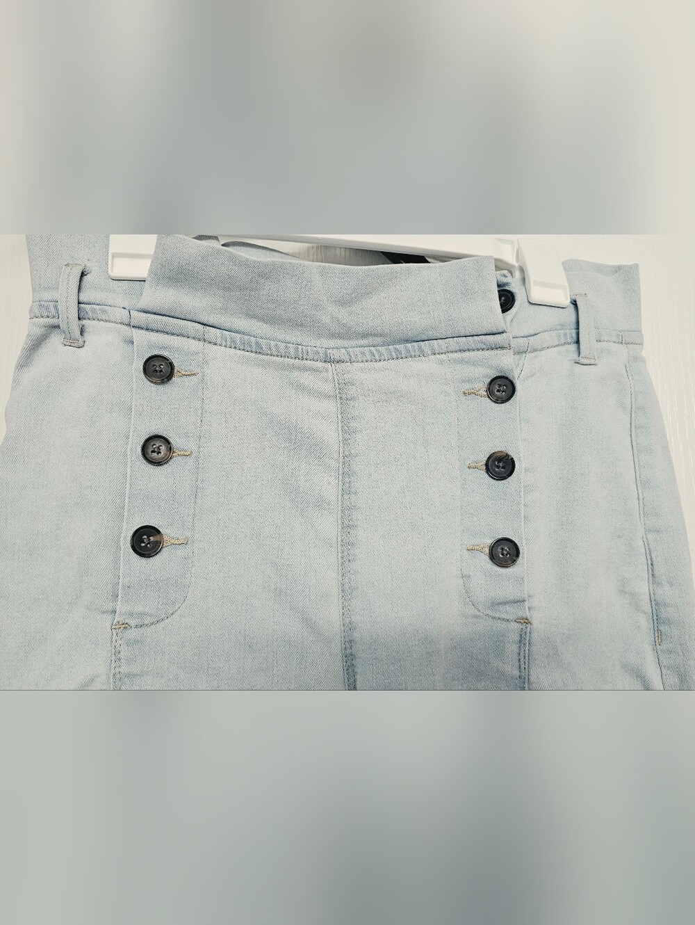 Venus high-waisted sailor jeans combine retro 1970s aesthetic details Size 10 - Picture 9 of 13